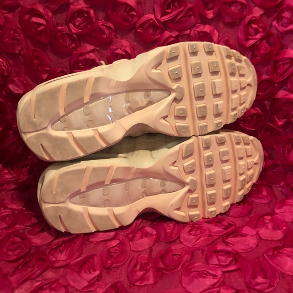 Nike Air Max 95 LX Womens - Picture 7 of 8